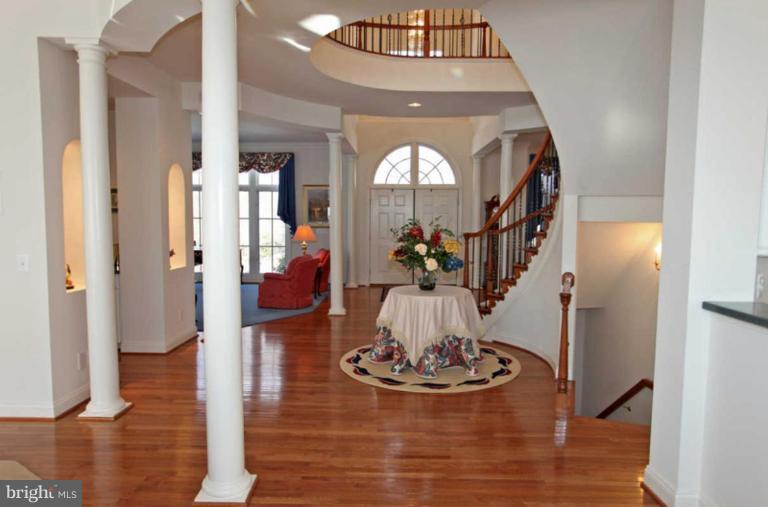 3478 Monarch Drive Edgewater, MD 21037 - Photo 1 of 17 Entrance / Foyer