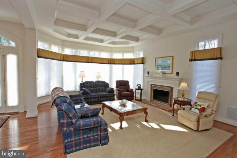 3478 Monarch Drive Edgewater, MD 21037 - Photo 3 of 17 Family Room