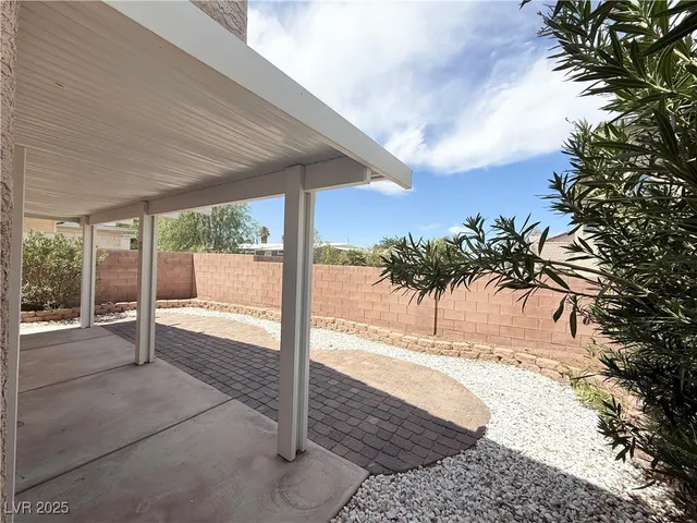 $1,895 | 2613 Pinerock Street, Las Vegas, NV 89156