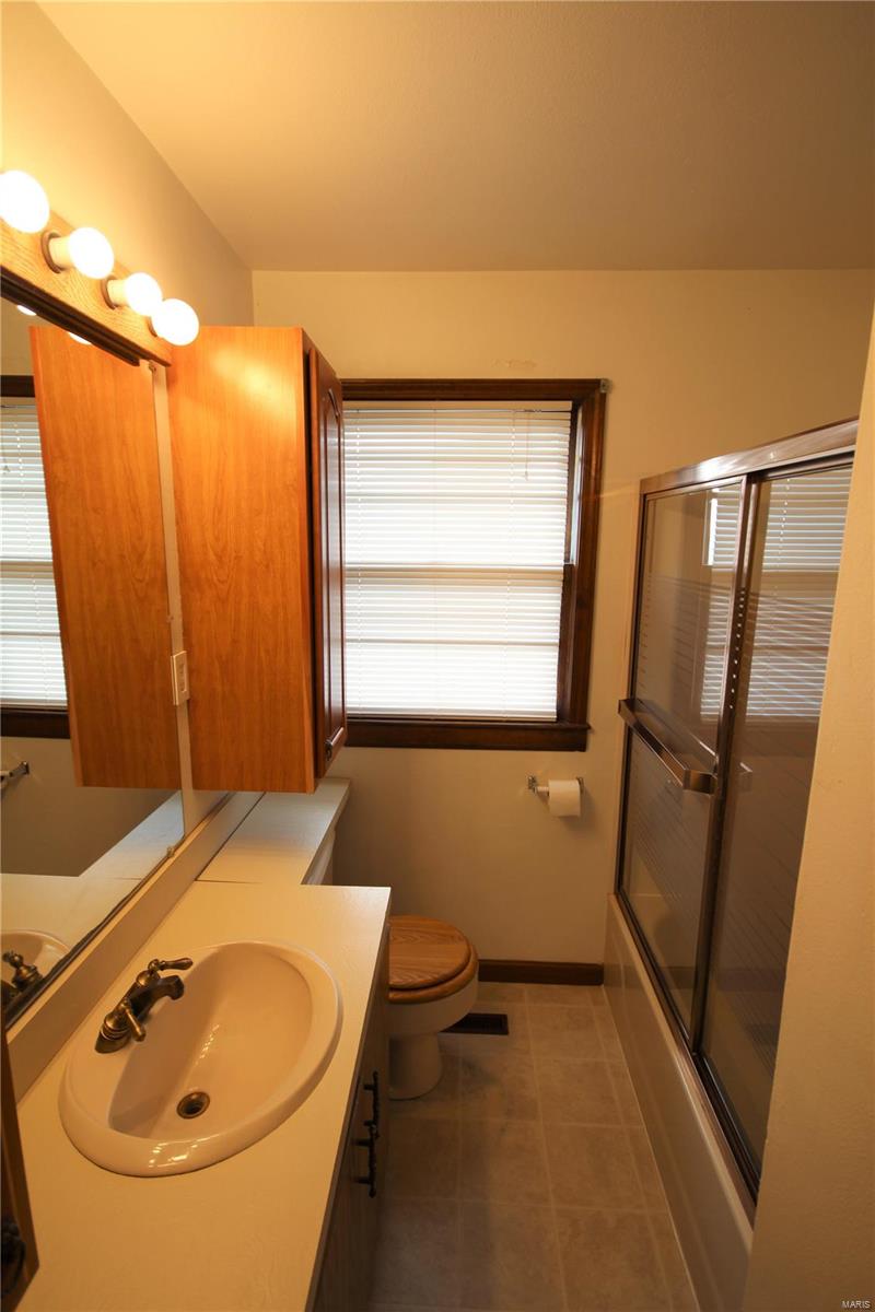 2840 Sheridan Road St. Louis, MO 63125 - Photo 11 of 20