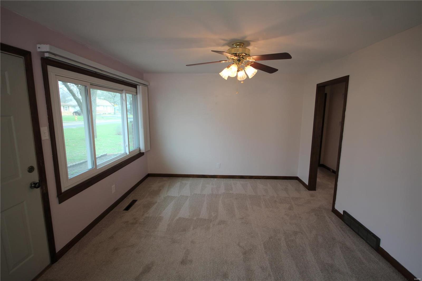 2840 Sheridan Road St. Louis, MO 63125 - Photo 3 of 20