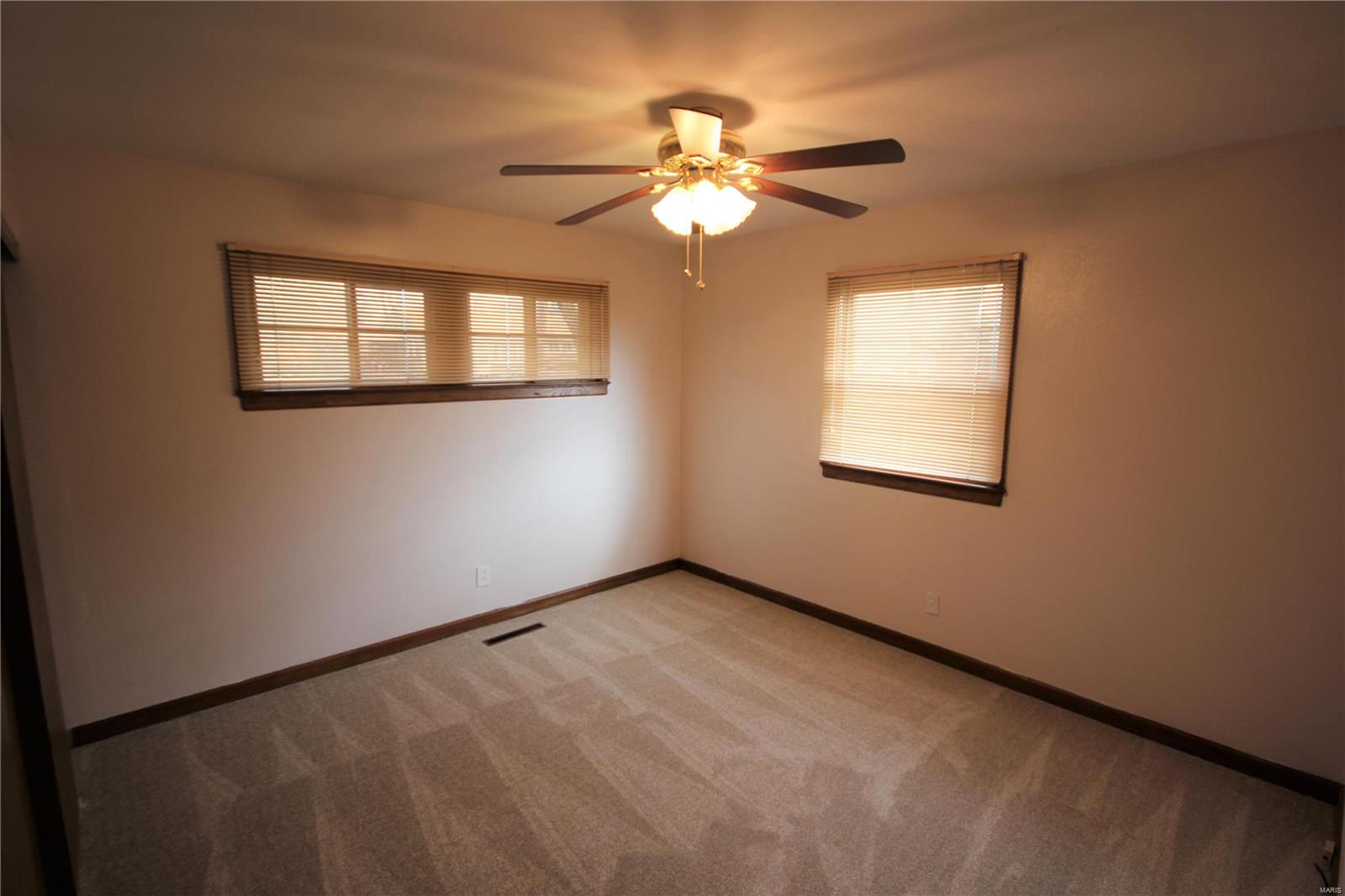2840 Sheridan Road St. Louis, MO 63125 - Photo 10 of 20