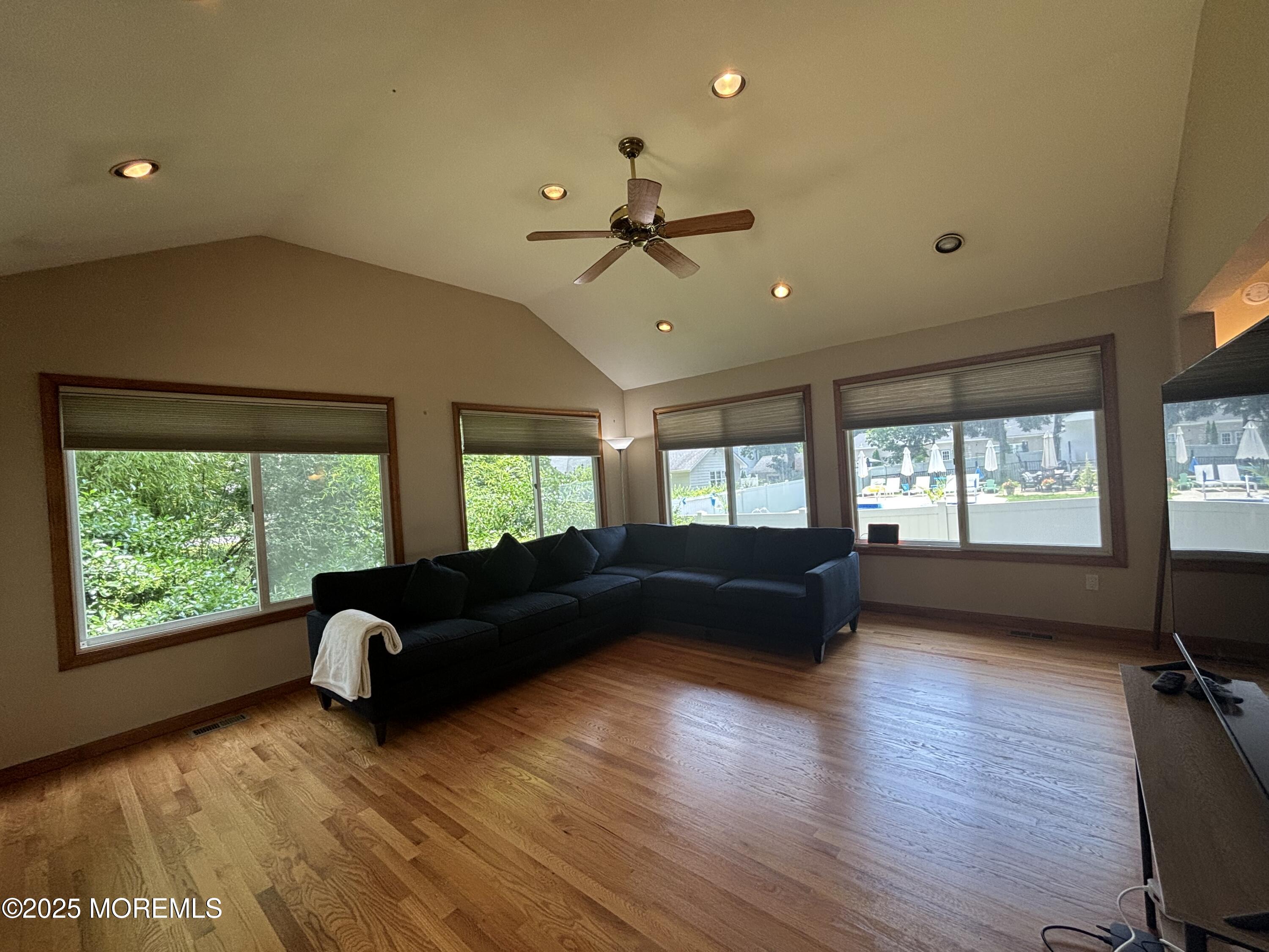 187 Elmwood Road Oakhurst, NJ 07755 - Photo 11 of 23 IMG_9221