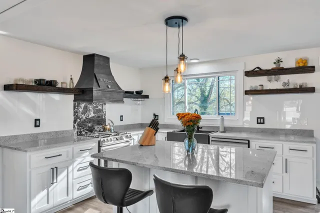 $255,000 | 200 St Lo Circle, Easley, SC 29640