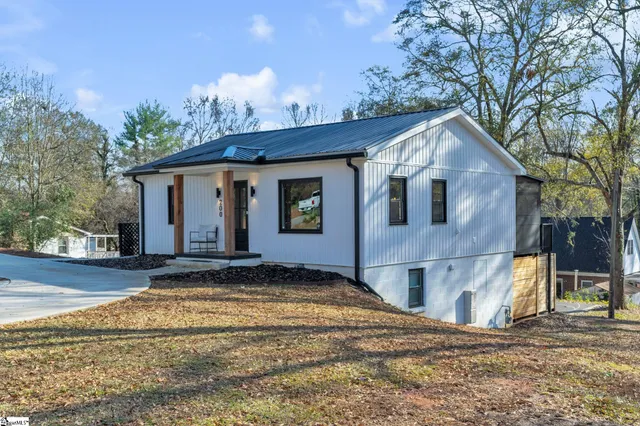 $255,000 | 200 St Lo Circle, Easley, SC 29640