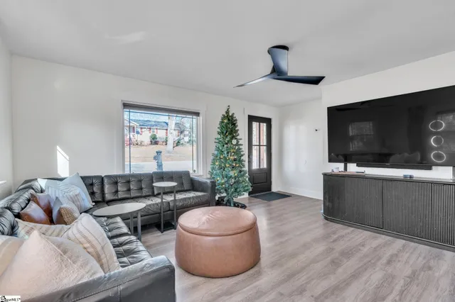 $255,000 | 200 St Lo Circle, Easley, SC 29640