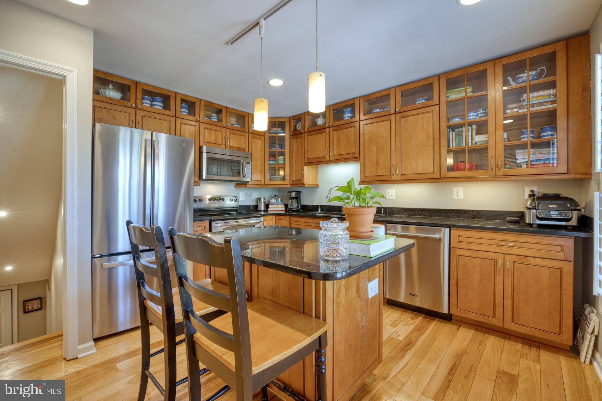 1829 Wainwright Drive Reston, VA 20190 - Photo 13 of 44