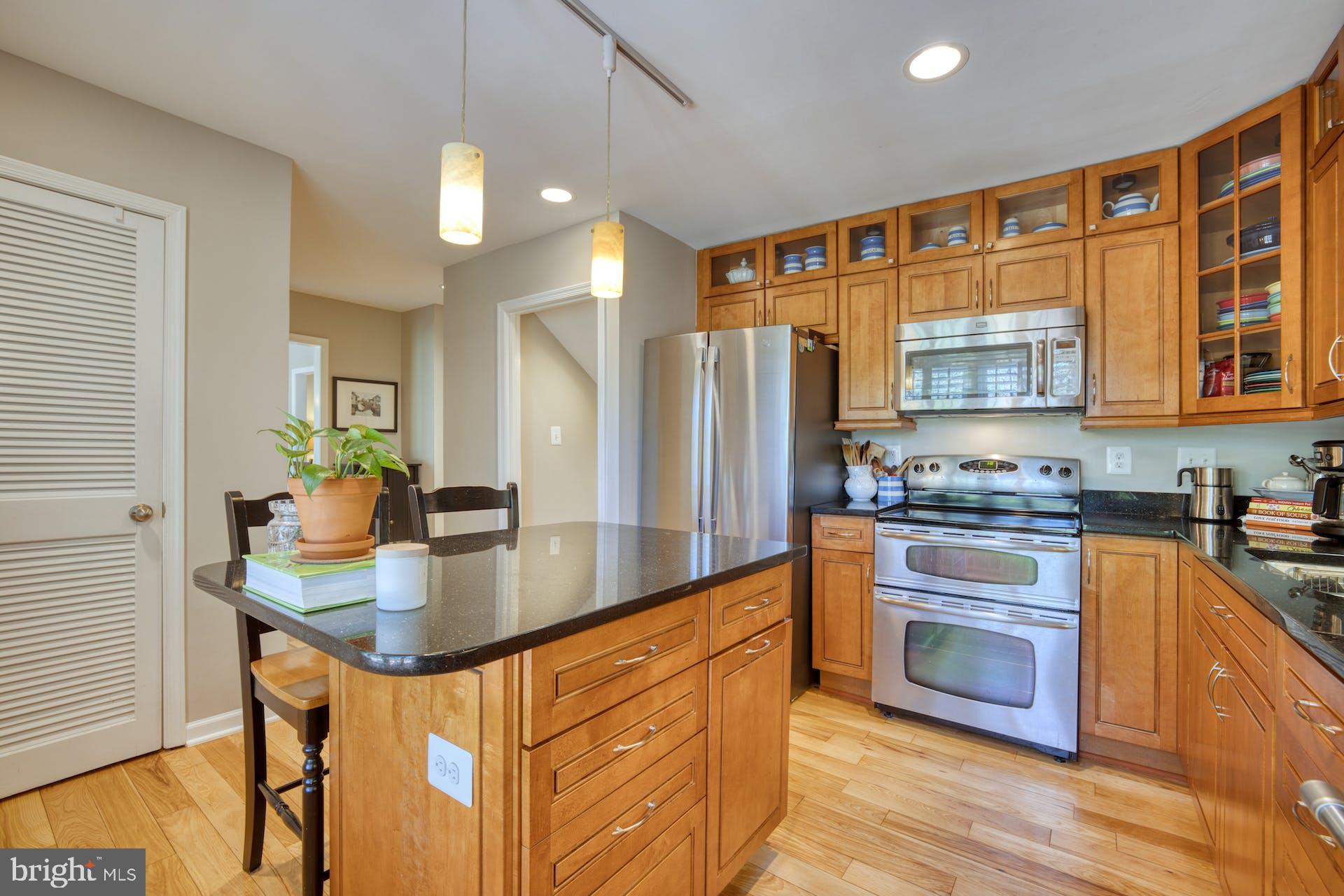 1829 Wainwright Drive Reston, VA 20190 - Photo 14 of 44