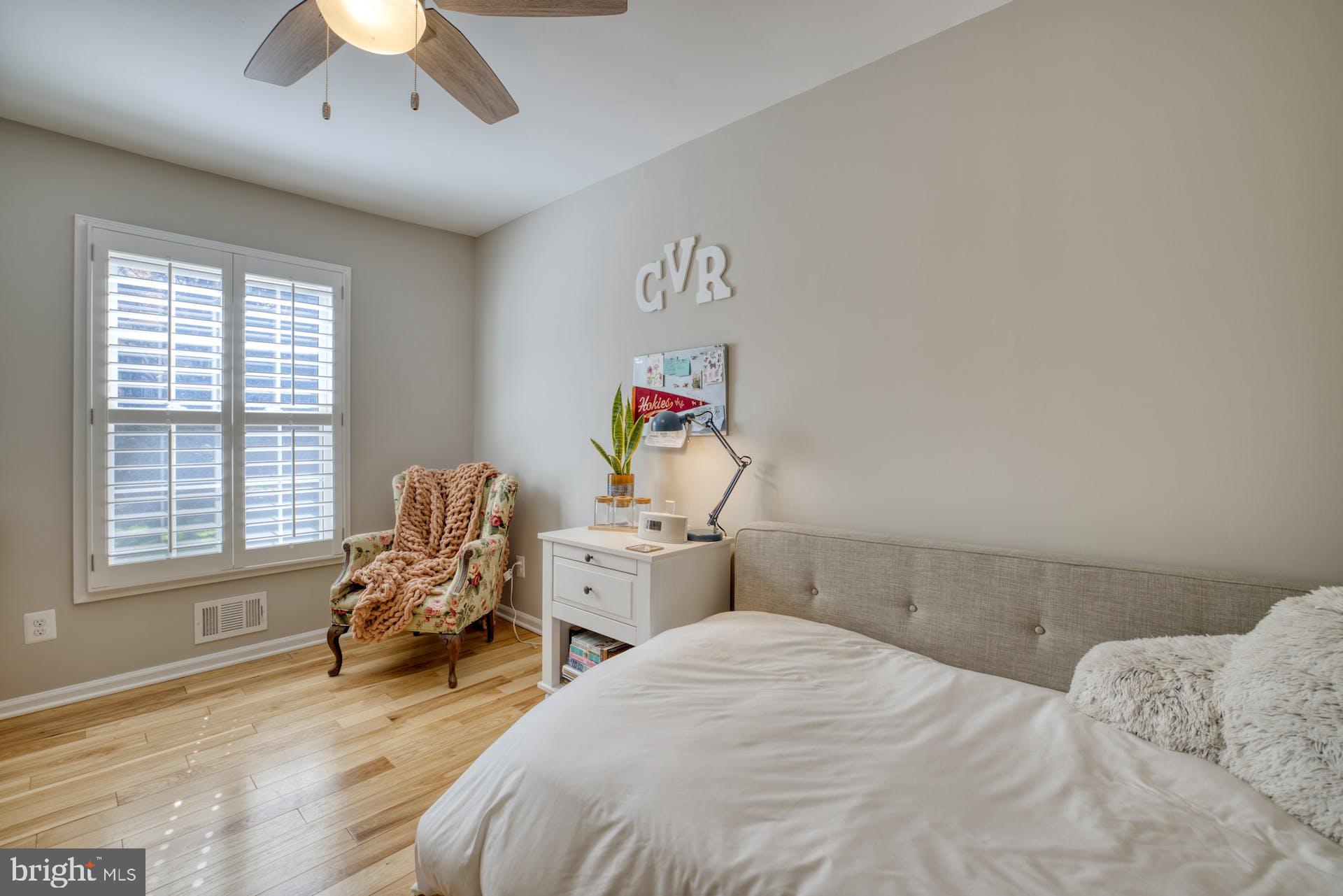 1829 Wainwright Drive Reston, VA 20190 - Photo 16 of 44