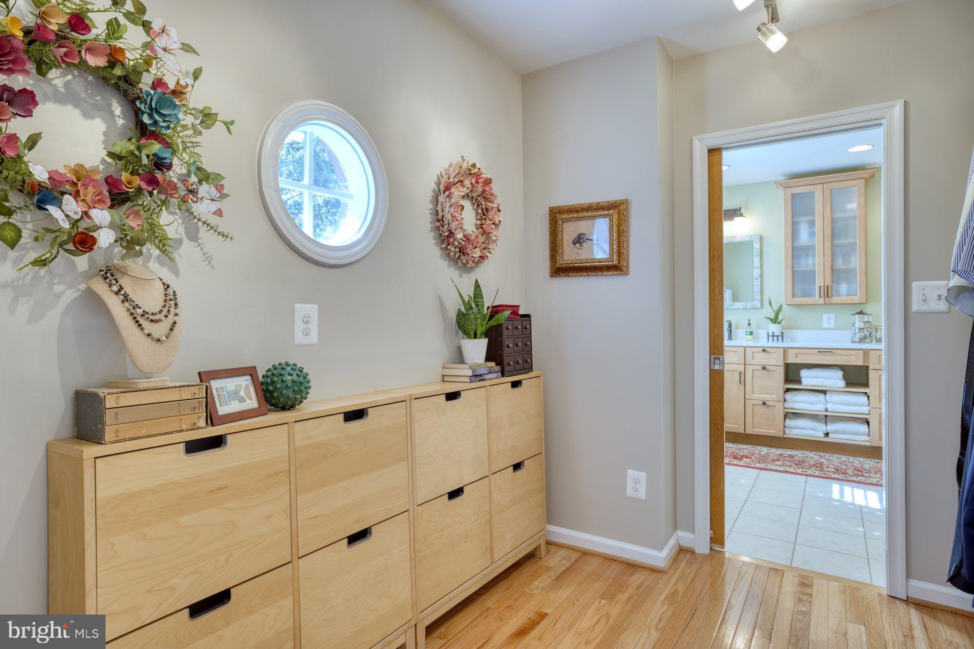 1829 Wainwright Drive Reston, VA 20190 - Photo 23 of 44