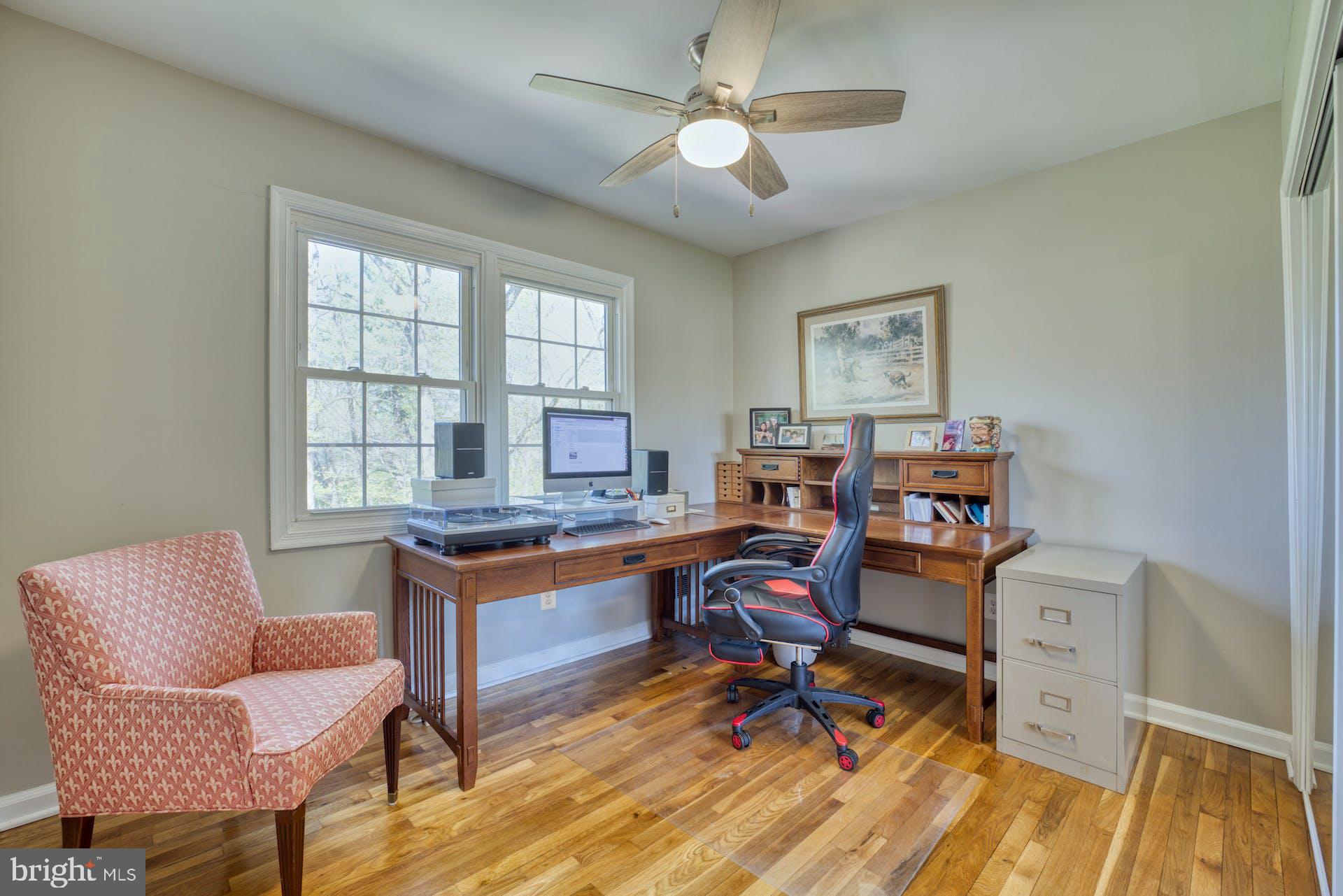 1829 Wainwright Drive Reston, VA 20190 - Photo 26 of 44