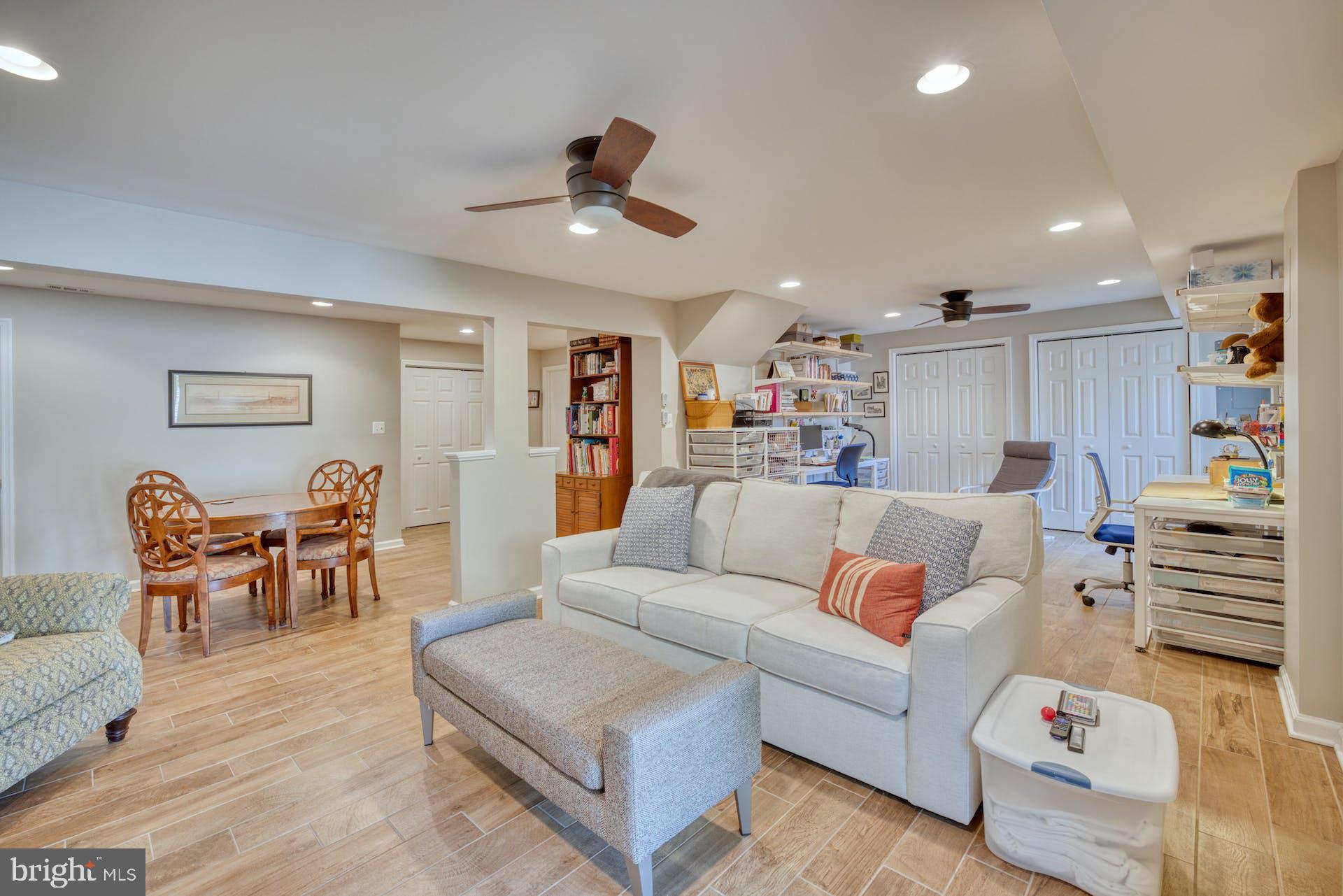 1829 Wainwright Drive Reston, VA 20190 - Photo 32 of 44