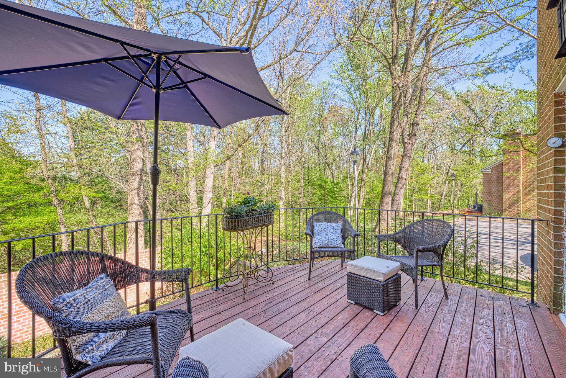 1829 Wainwright Drive Reston, VA 20190 - Photo 39 of 44