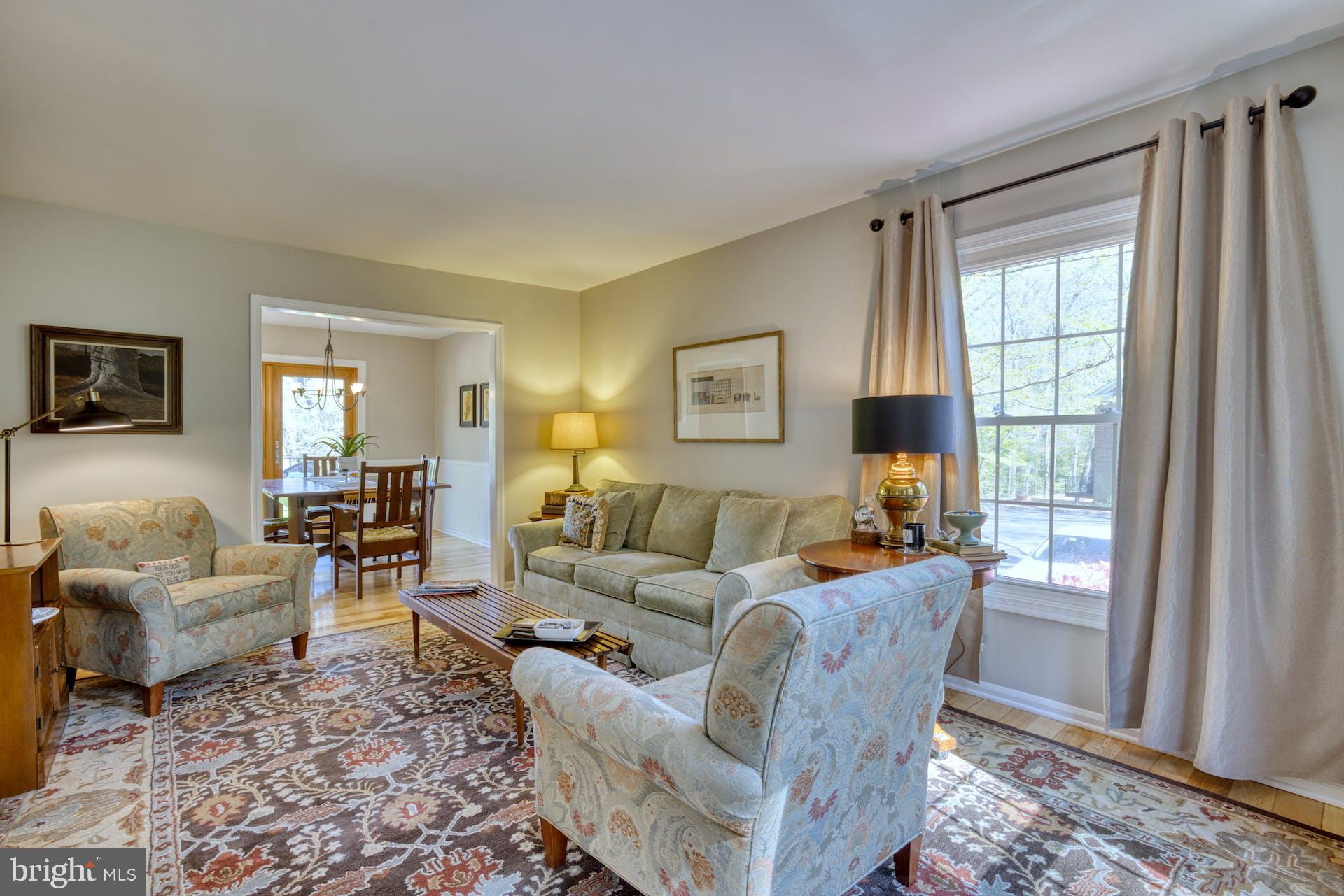 1829 Wainwright Drive Reston, VA 20190 - Photo 5 of 44