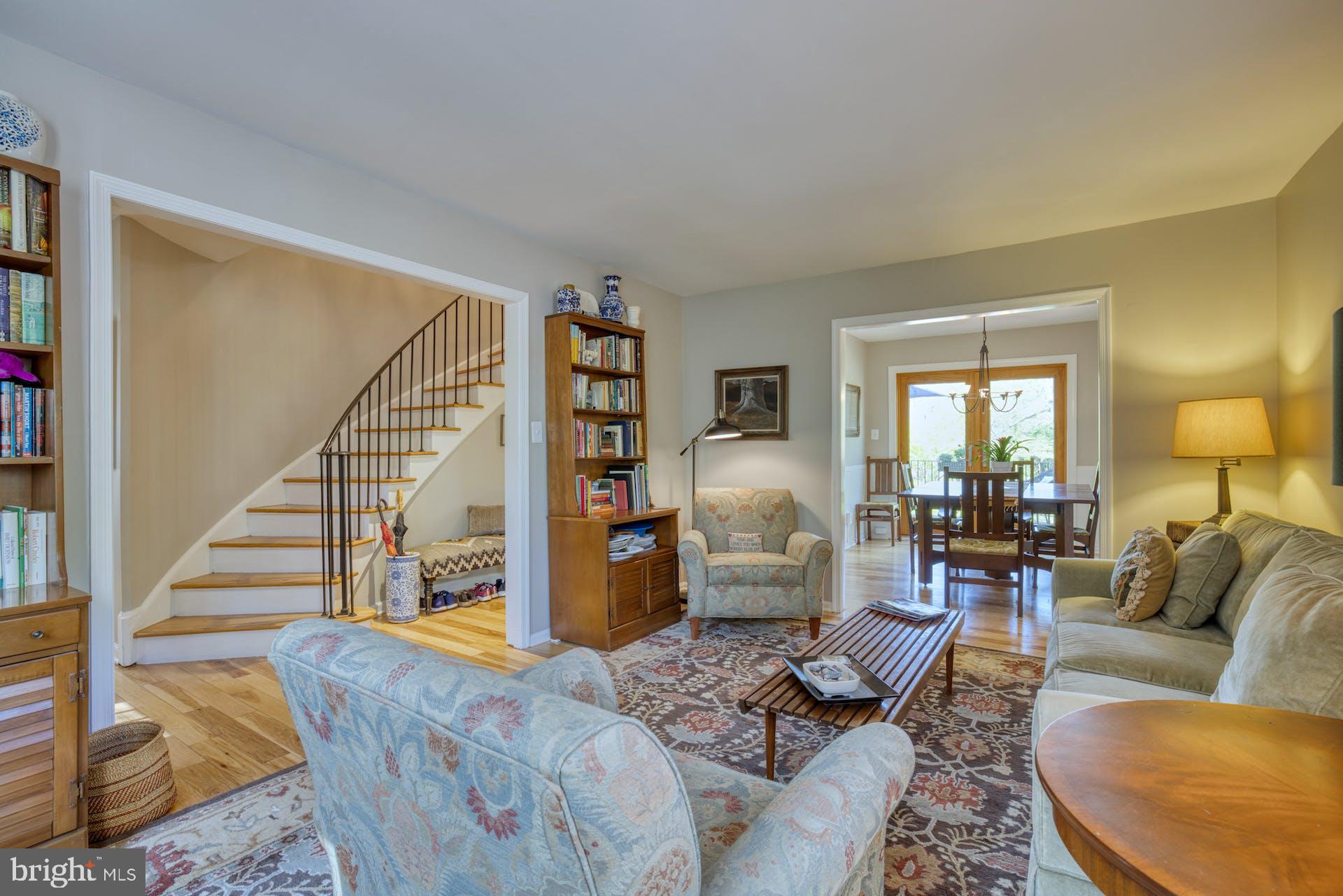 1829 Wainwright Drive Reston, VA 20190 - Photo 7 of 44