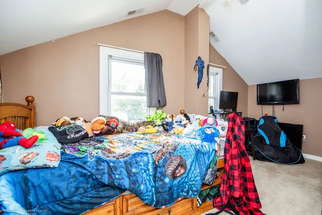 $2,200 | 332 West North Street, Peotone, IL 60468