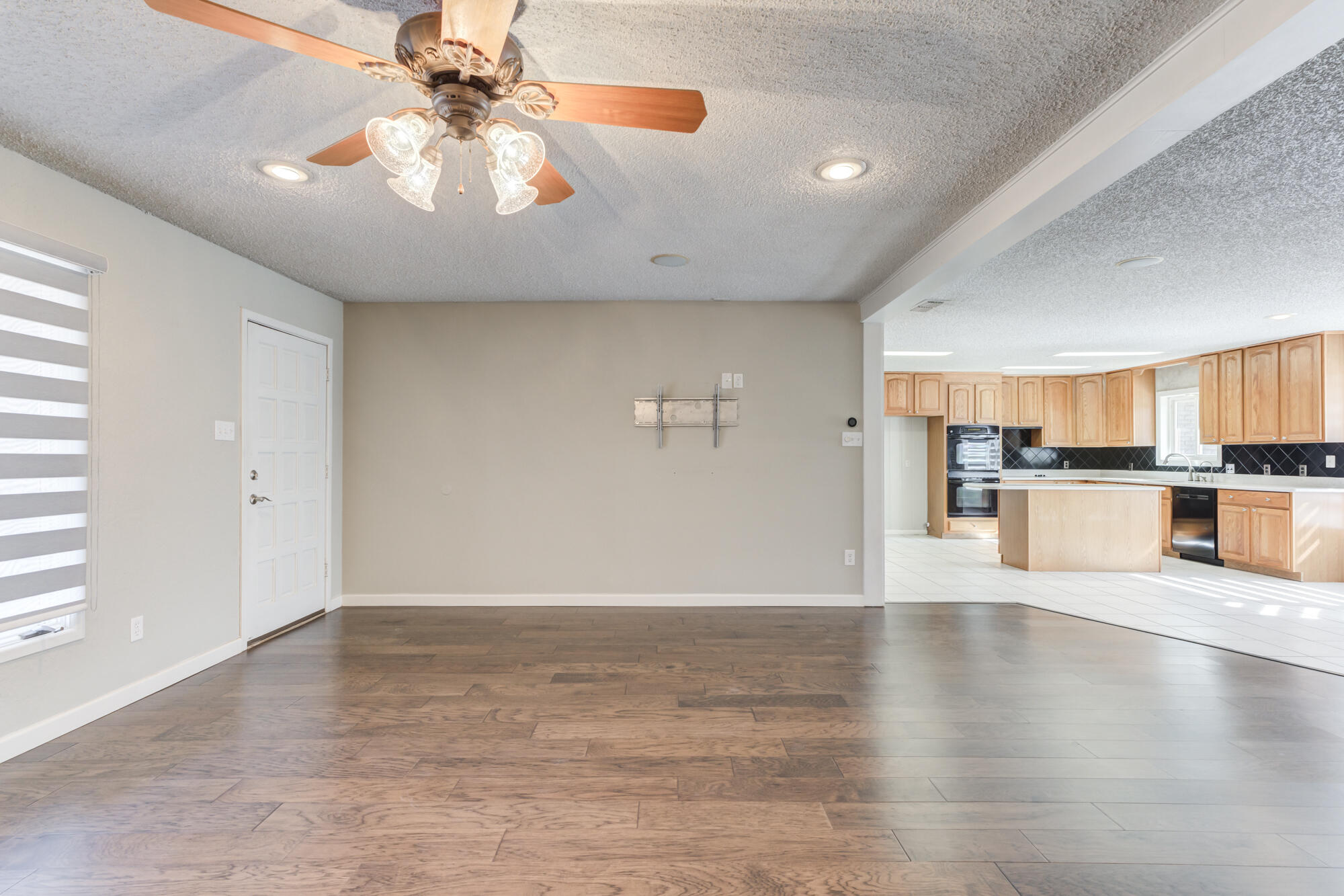 5407 7th Street Lubbock, TX 79416 - Photo 12 of 65 5407-7th-St_Lubbock-TX_9_Living-Room