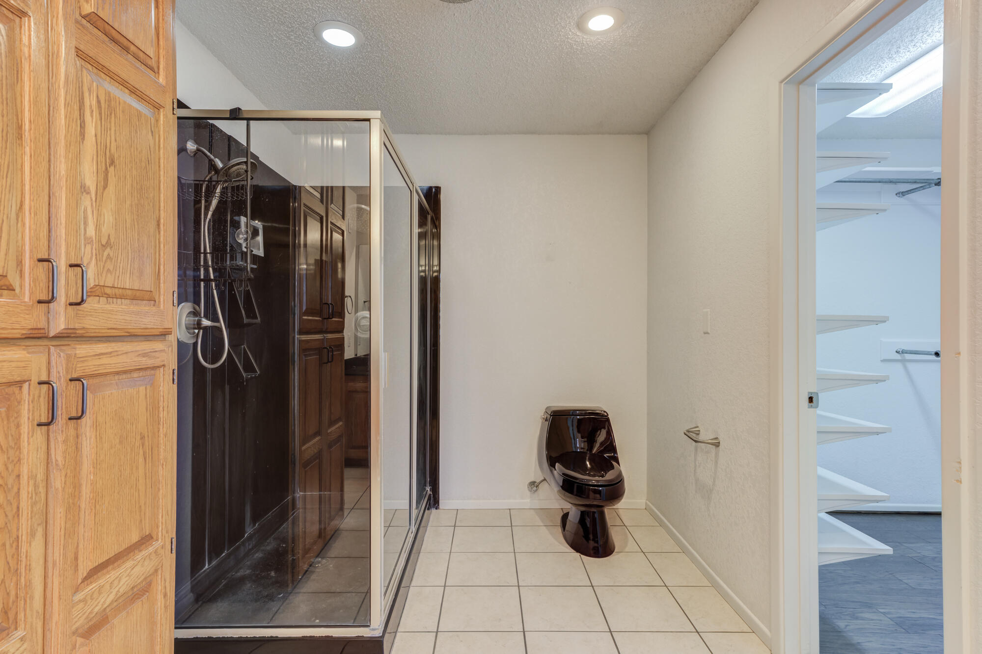 5407 7th Street Lubbock, TX 79416 - Photo 35 of 65 5407-7th-St_Lubbock-TX_40_Primary-Bathro