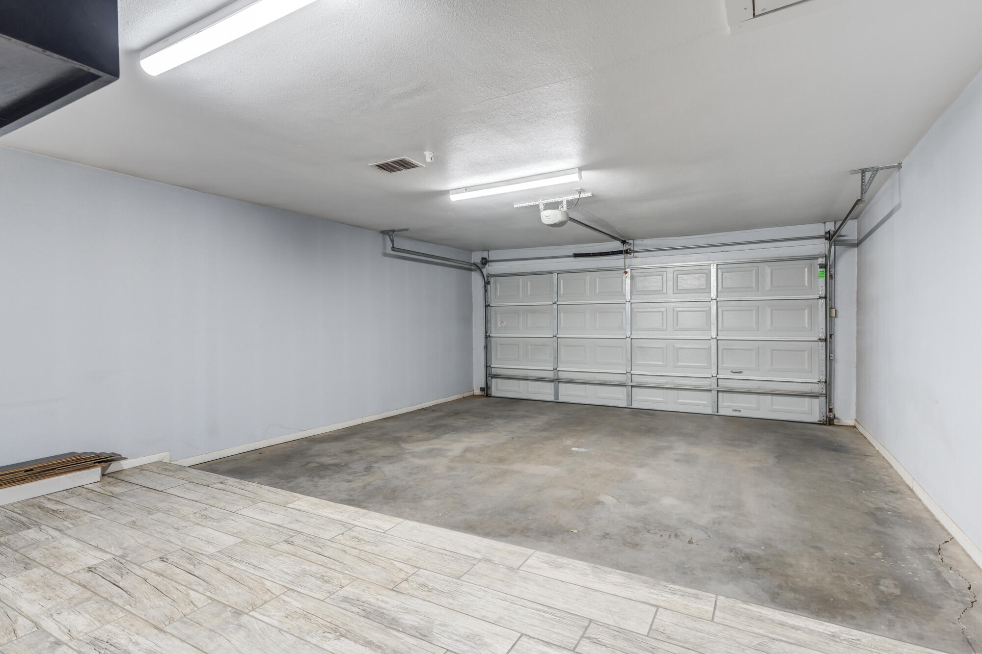 5407 7th Street Lubbock, TX 79416 - Photo 53 of 65 5407-7th-St_Lubbock-TX_52_Garage