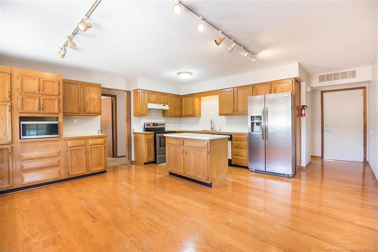 35535 23 Mile Road New Baltimore, MI 48047 - Photo 4 of 22