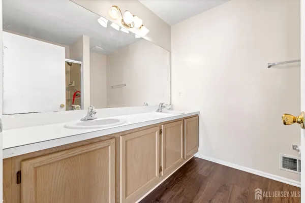 $3,100 | 421 Plymouth Road, North Brunswick, NJ 08902