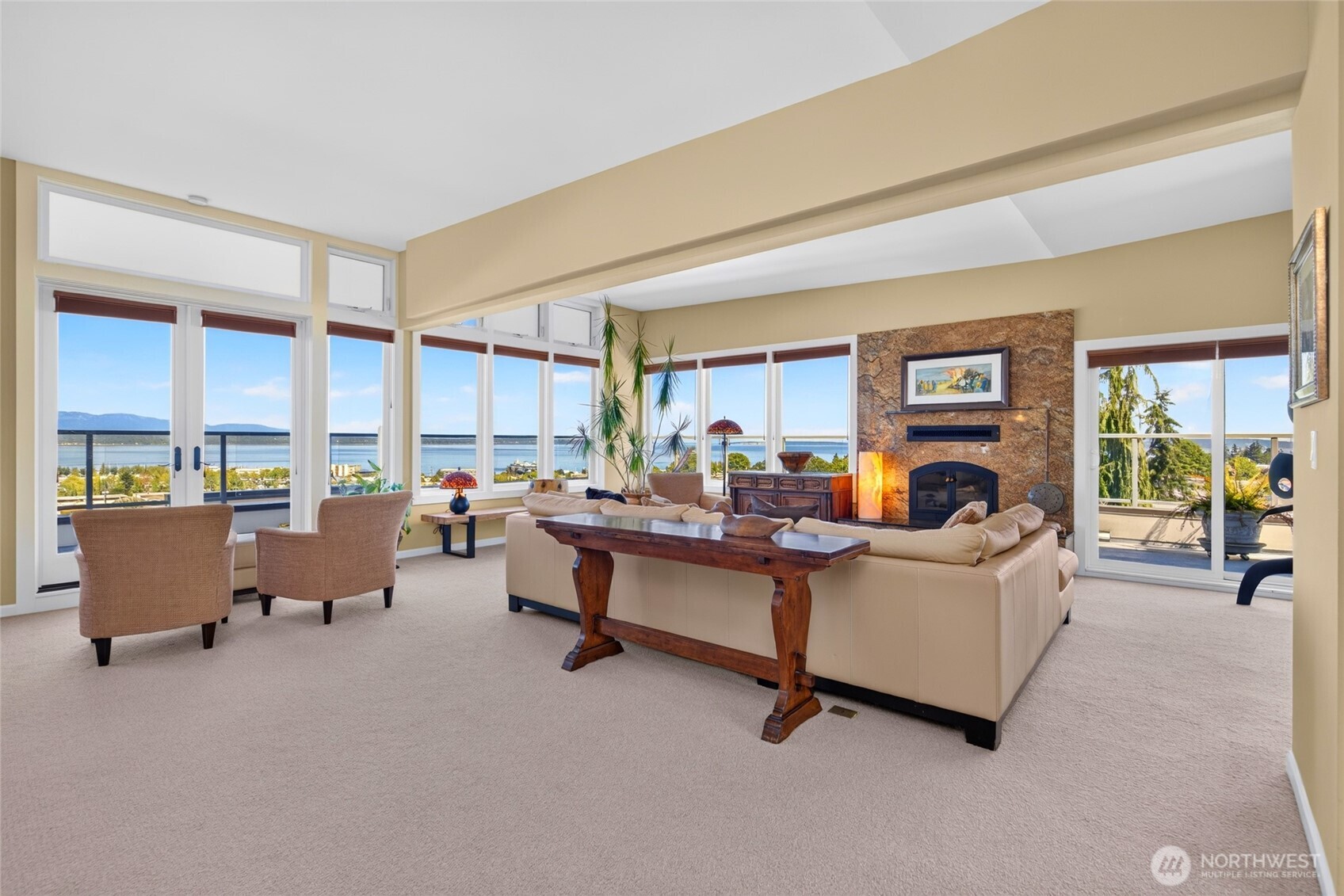 555 Alder Street Edmonds, WA 98020 - Photo 5 of 38