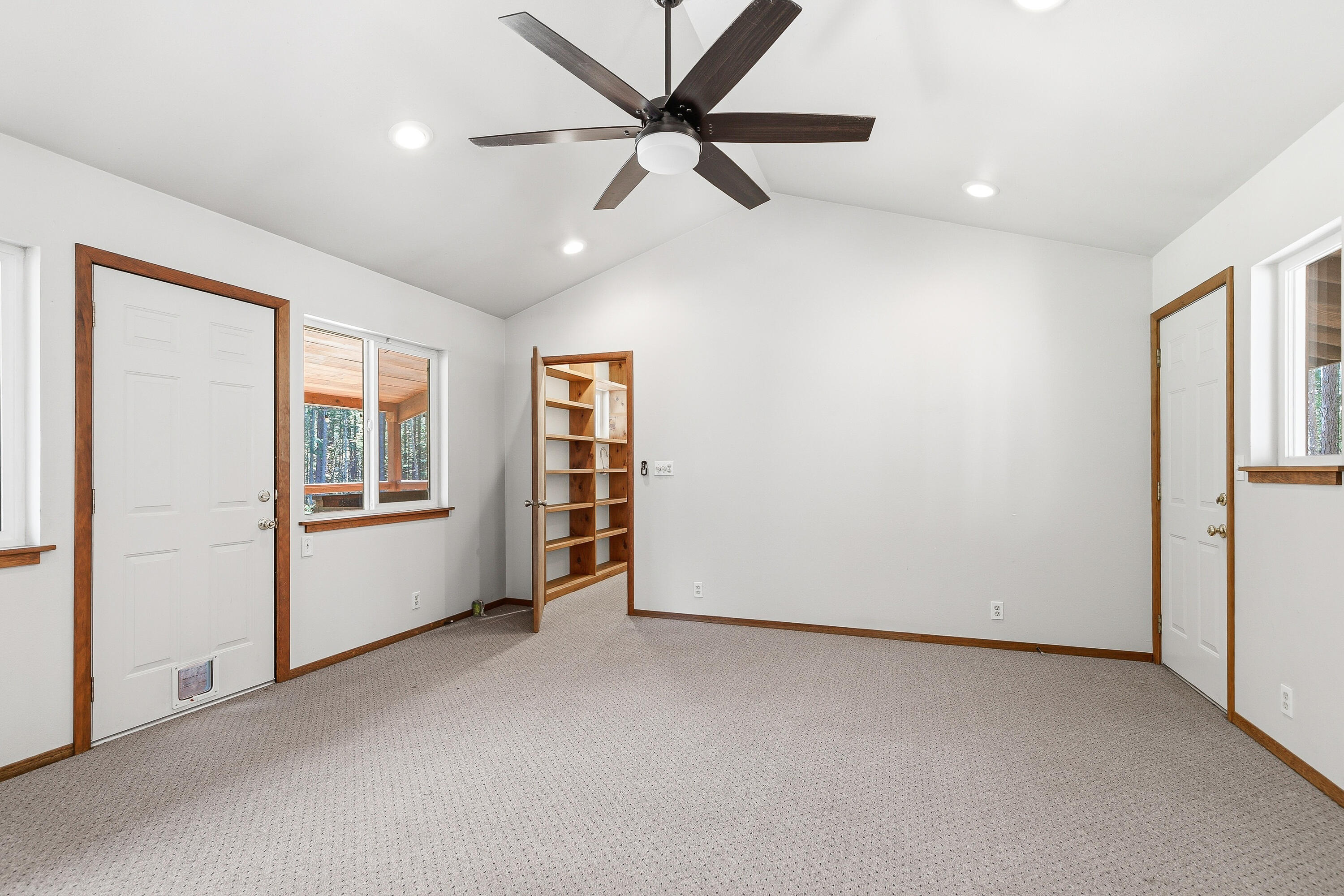 707 McMullen Creek Road Selma, OR 97538 - Photo 16 of 55