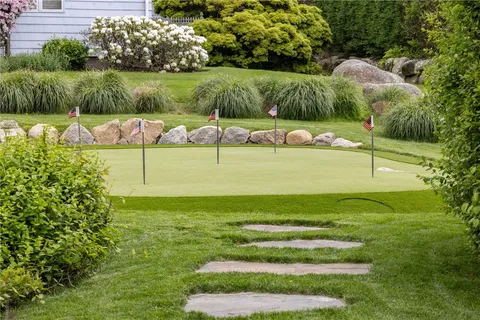 $4,950,000 | 20 Passpataug Avenue, Westerly, RI 02891