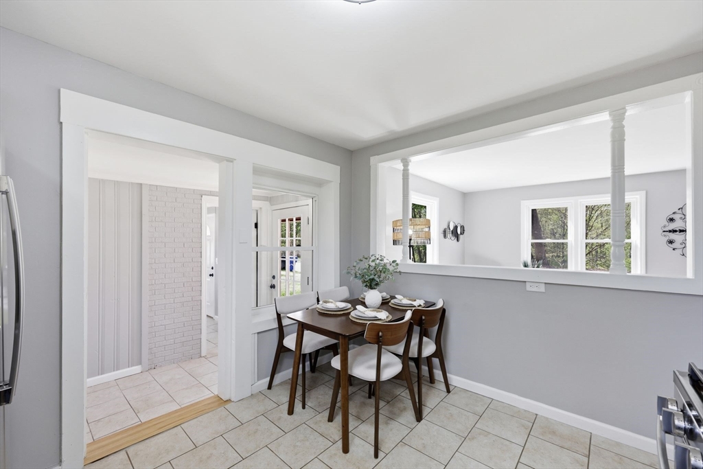 118 Surrey Road Springfield, MA 01118 - Photo 9 of 31