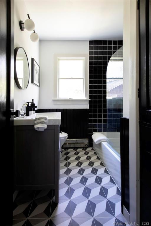 10 Sentry Hill Road Roxbury, CT 06783 - Photo 16 of 28 a bathroom with a bathtub and a sink