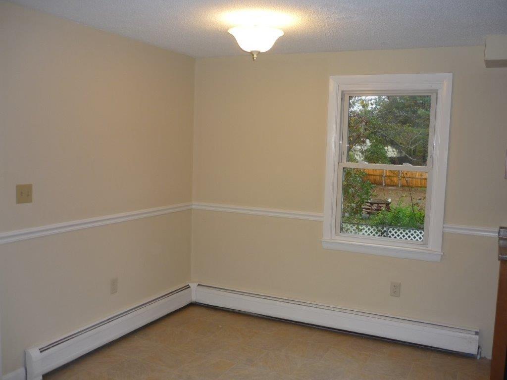 24 Rosewood Circle Springvale, ME 04083 - Photo 5 of 28 Photo