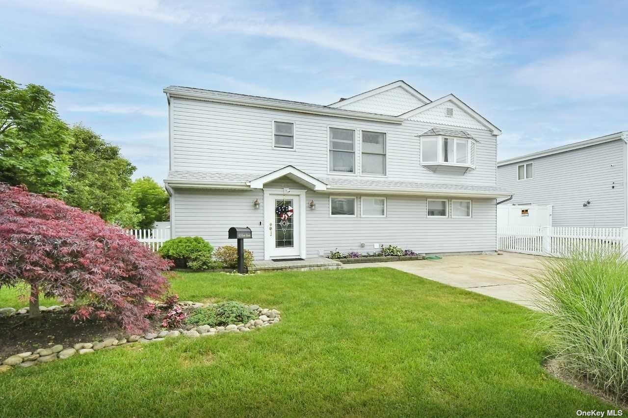 43 Kent Road Island Park, NY 11558 - Photo 1 of 1 Gallery Image 1