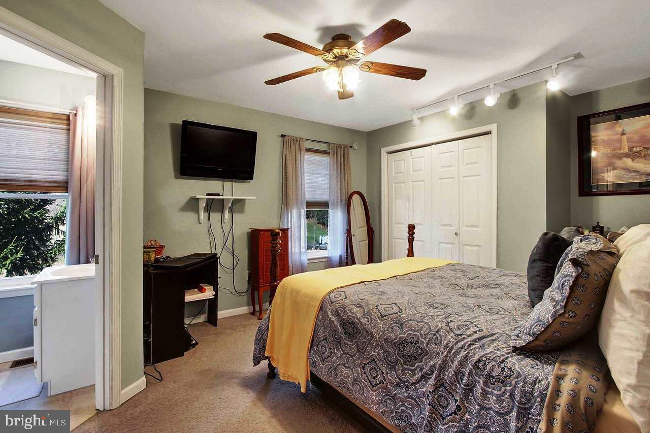 5711 Pine Road Thomasville, PA 17364 - Photo 11 of 27 Gallery Image 11