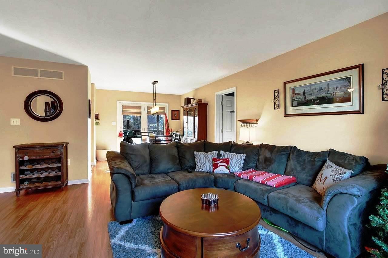 5711 Pine Road Thomasville, PA 17364 - Photo 5 of 27 Gallery Image 5