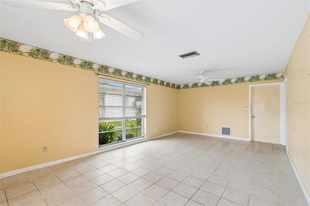 14363 Neptune Road Seminole, FL 33776 - Photo 18 of 65