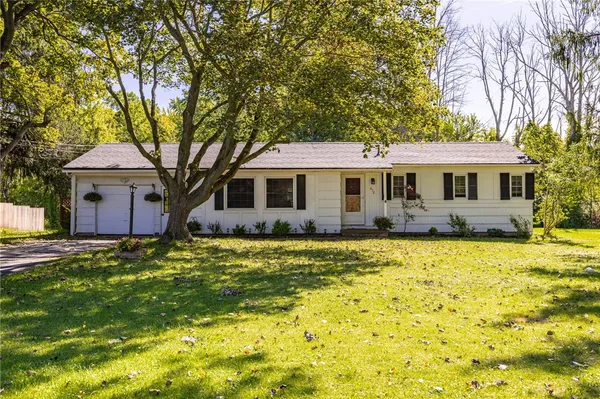 $174,900 | 672 Hamlin Parma Townline Road, Parma, NY 14468