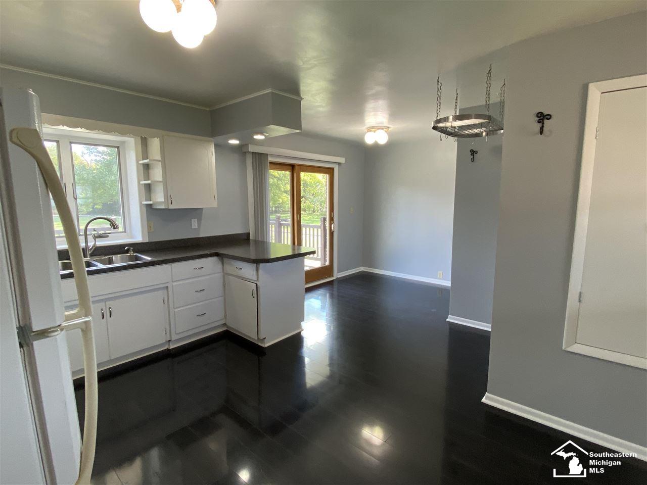 13714 Minx Road Ida, MI 48140 - Photo 4 of 41 Gallery Image 4