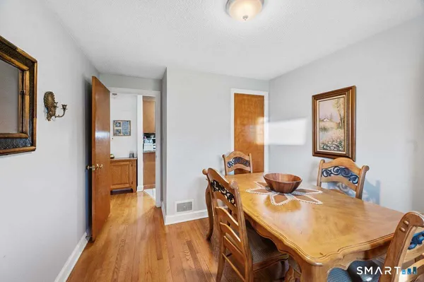 $335,000 | 21 Brookside Circle, Wethersfield, CT 06109