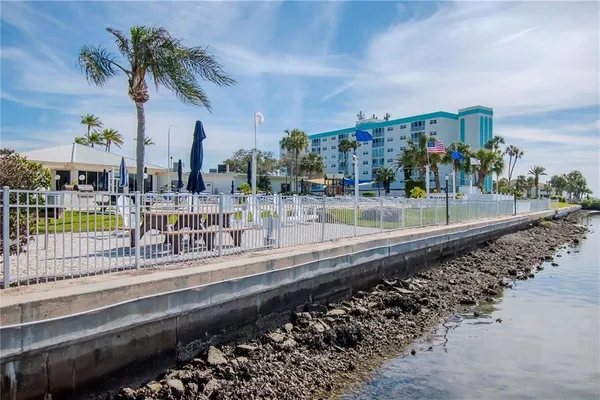 $1,975 | 10351 Regal Drive, Unit 8, Largo, FL 33774