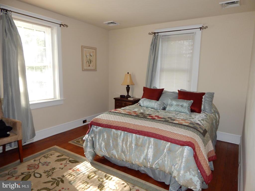 38 North Decatur Street Strasburg, PA 17579 - Photo 11 of 23