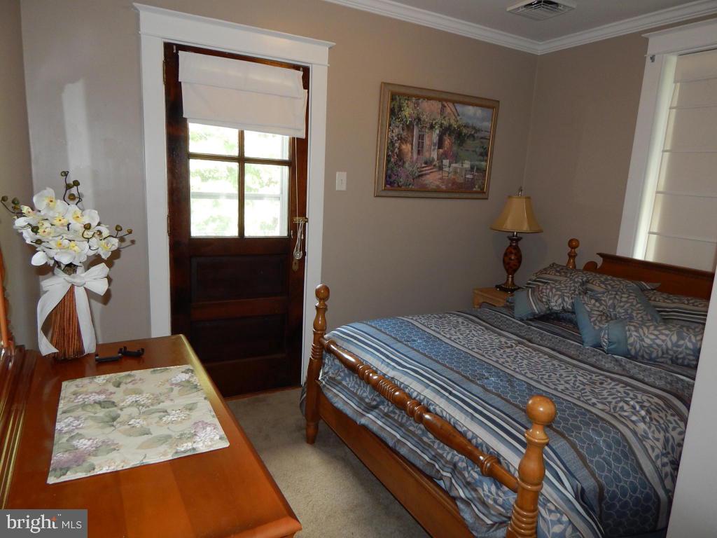 38 North Decatur Street Strasburg, PA 17579 - Photo 13 of 23