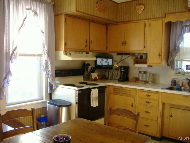 4253 Howertown Road Northampton, PA 18067 - Photo 15 of 30 Gallery Image 15