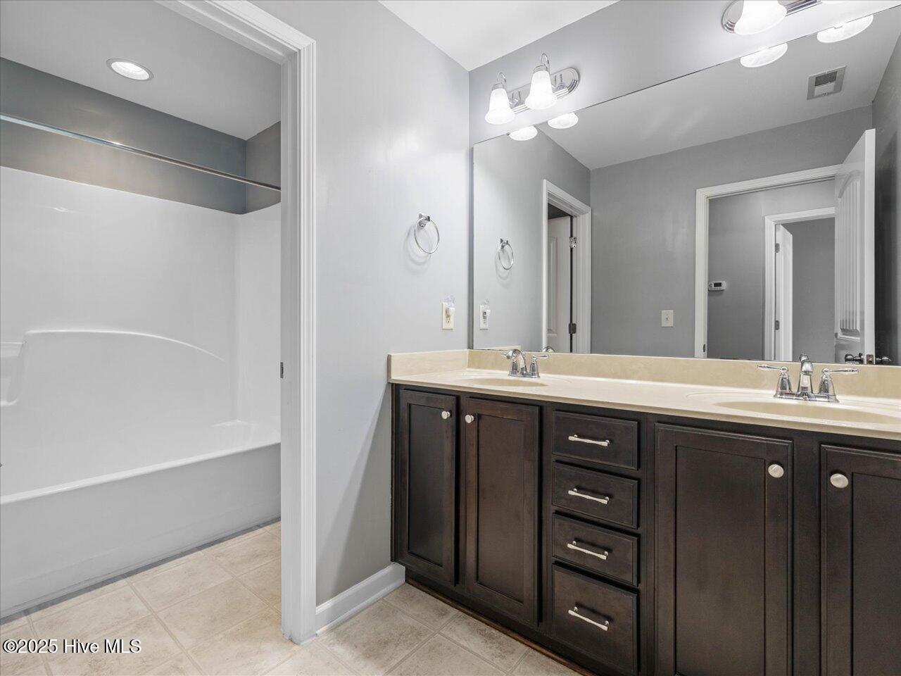 2459 Memory Ridge Drive Raleigh, NC 27606 - Photo 26 of 38 41-Shared Bath