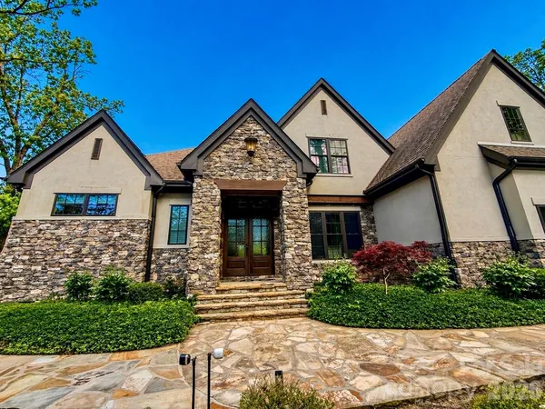 $1,890,000 | 671 Mills River Way, Horse Shoe, NC 28742