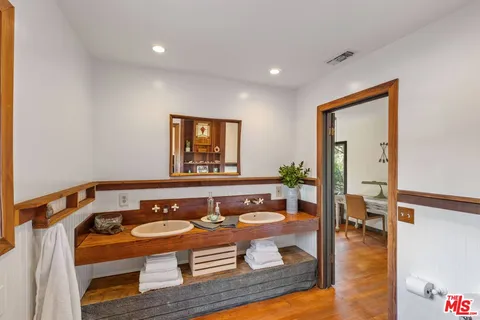 $2,975,000 | 1551 Penny Road, Topanga, CA 90290