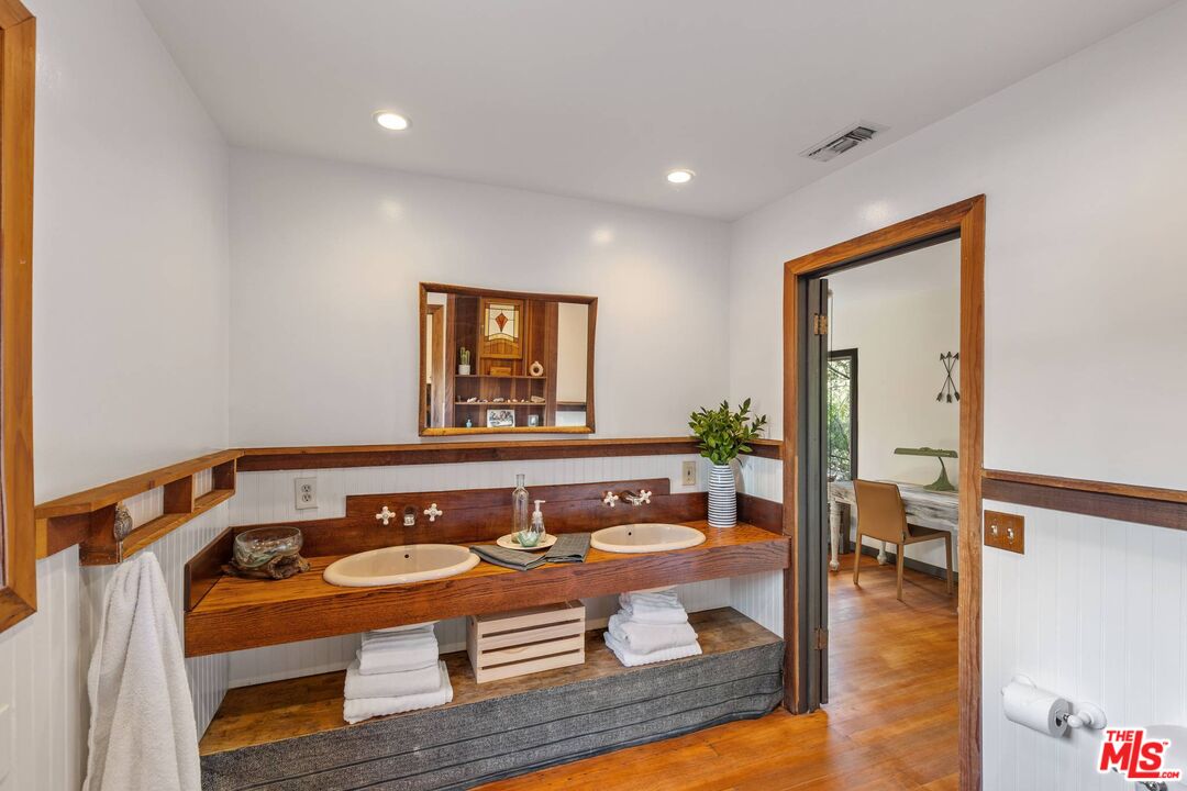 1551 Penny Road Topanga, CA 90290 - Photo 21 of 51