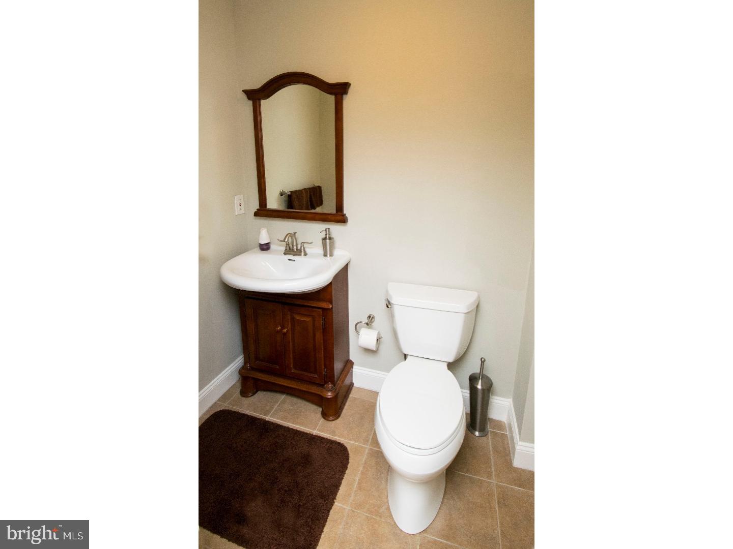 1506 Larkin Road Boothwyn, PA 19061 - Photo 11 of 25 Gallery Image 11