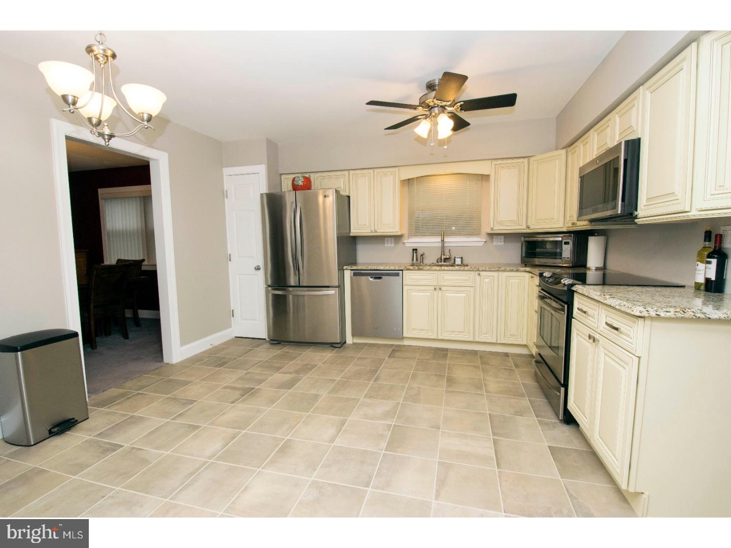 1506 Larkin Road Boothwyn, PA 19061 - Photo 4 of 25 Gallery Image 4