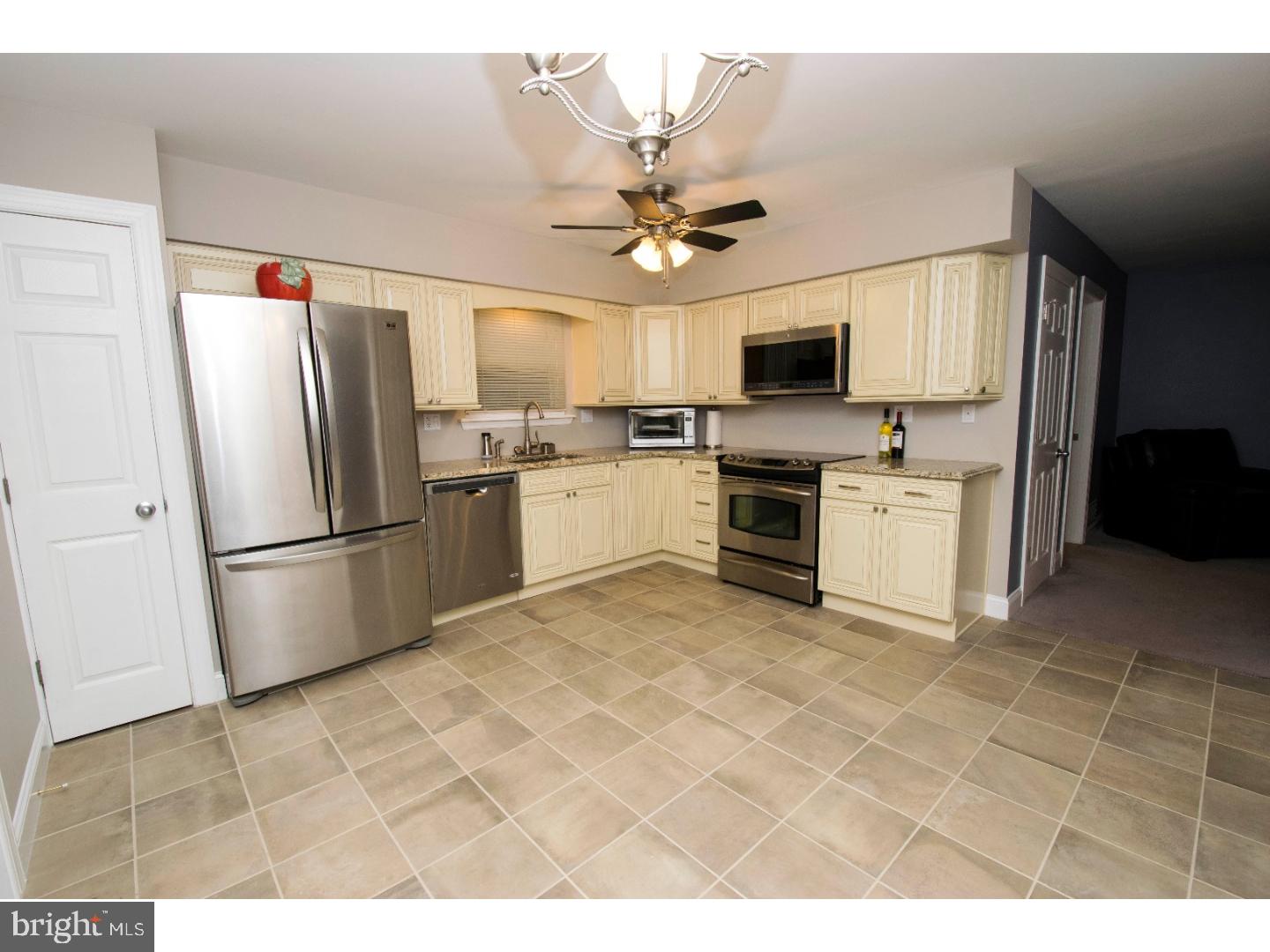 1506 Larkin Road Boothwyn, PA 19061 - Photo 5 of 25 Gallery Image 5