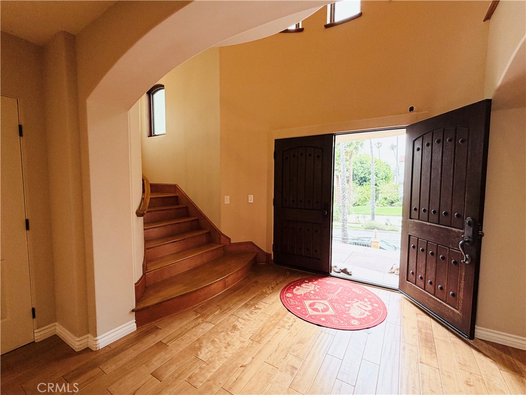 116 Termino Avenue Long Beach, CA 90803 - Photo 15 of 67 Formal entry